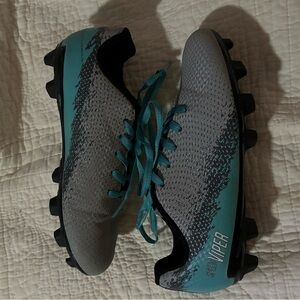 Viper Soccer Cleats (kids)